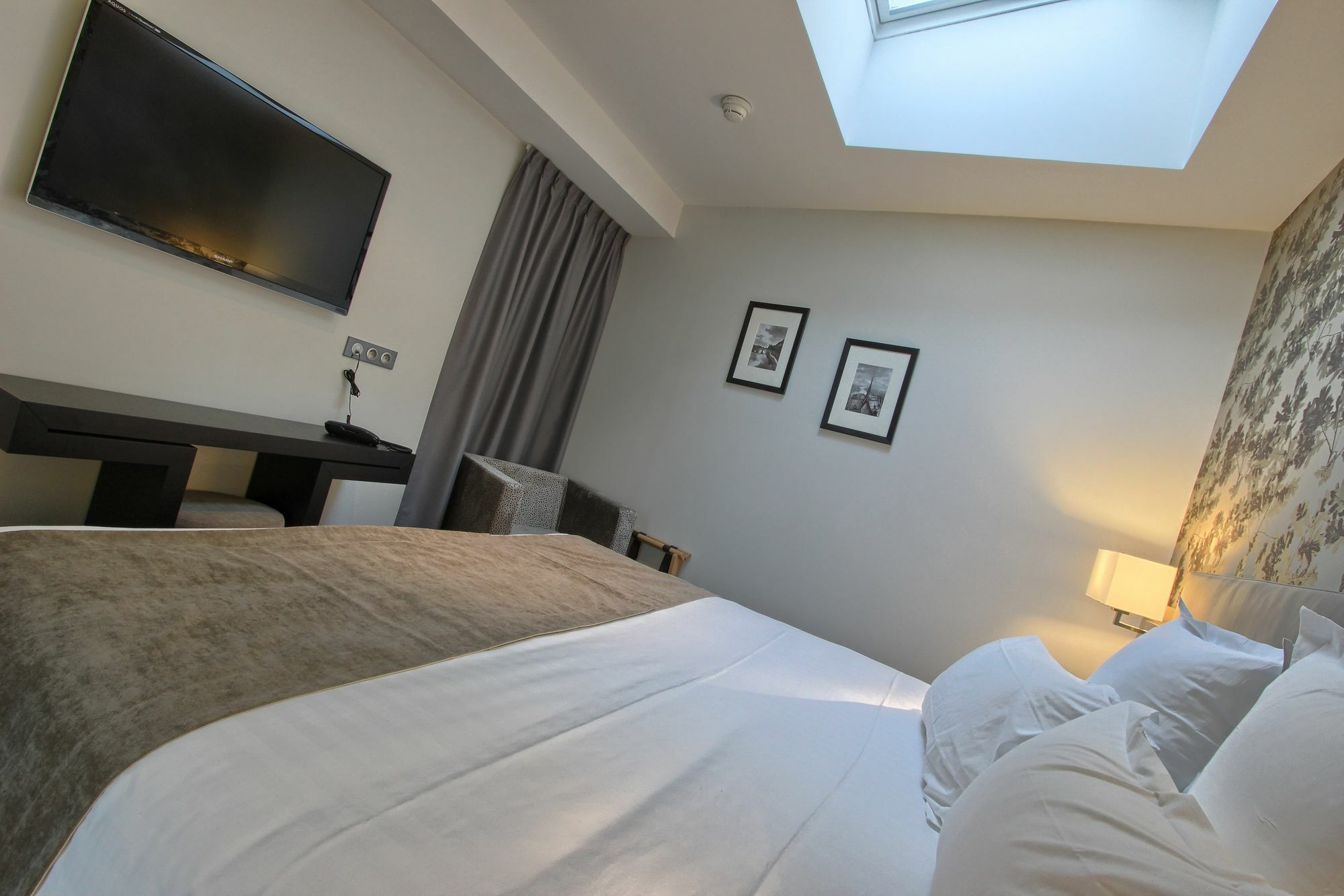 Chamar Hotel