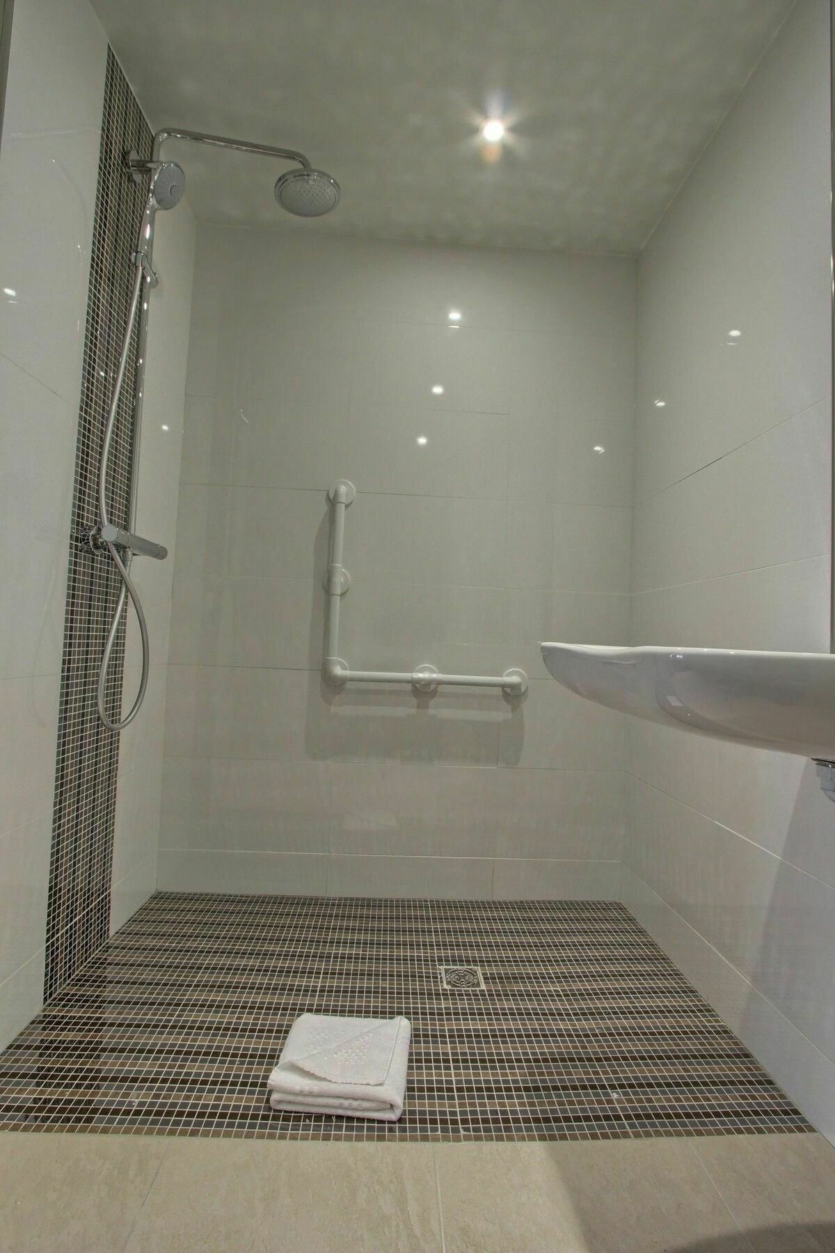 Hotel Chamar 4*