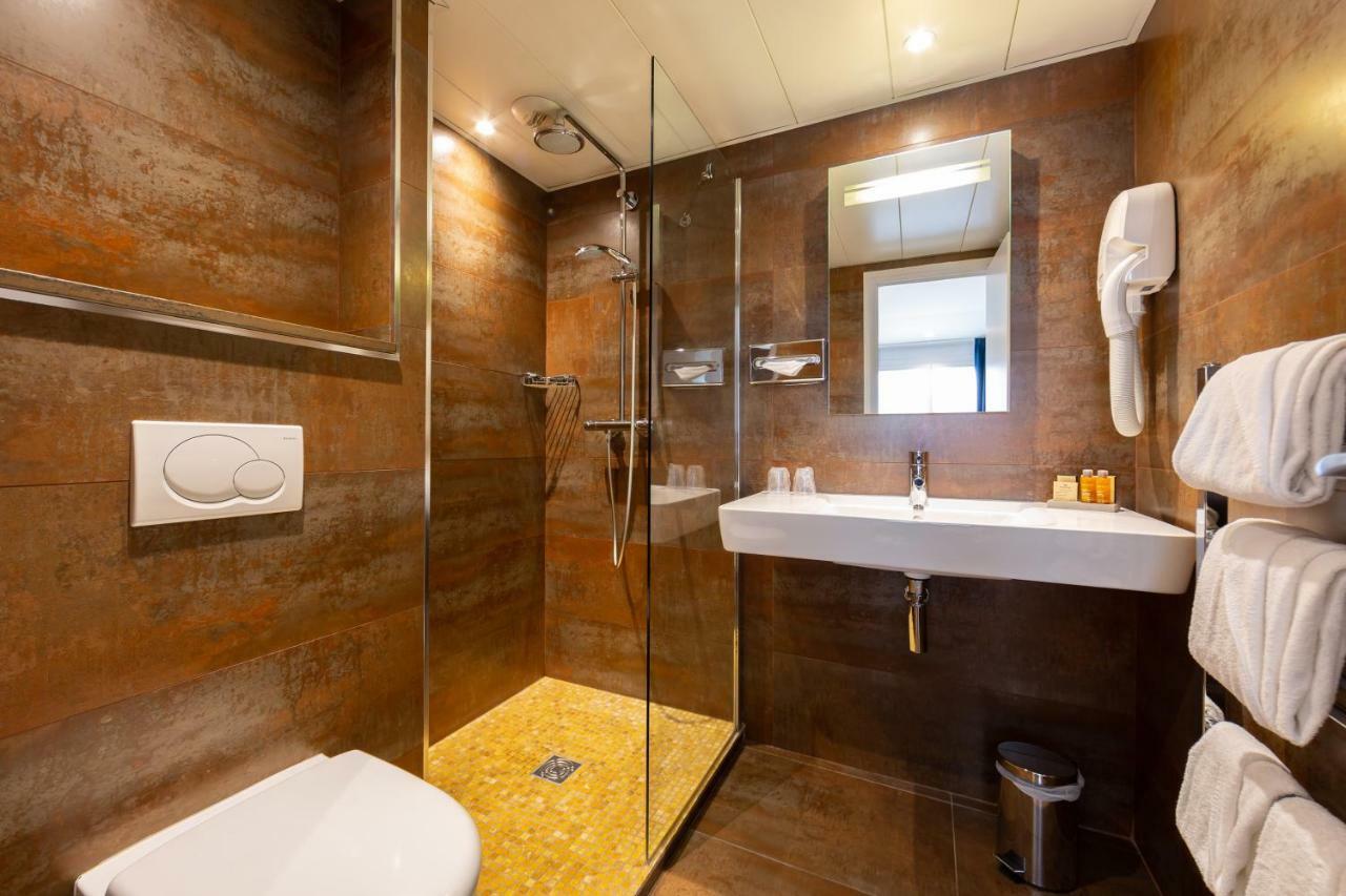 Hotel Logis 15 Montparnasse 4*