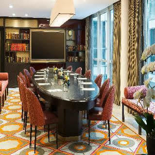Hotel Ascott Arc De Triomphe 4*