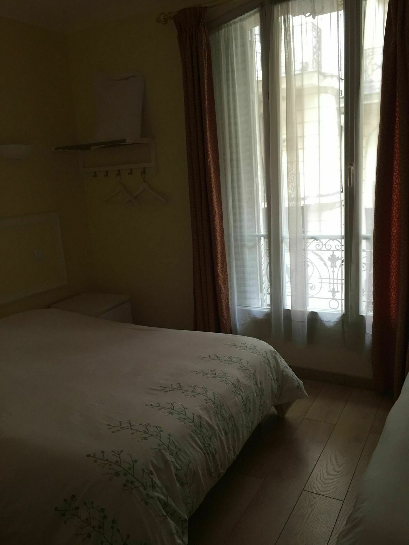Hotel Andre Gill Paris