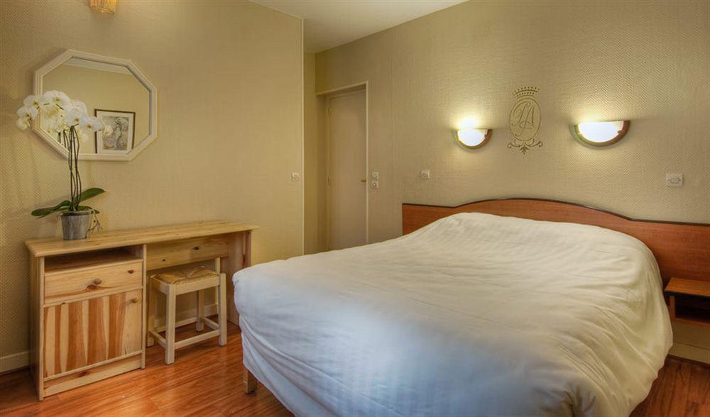 Prince Monceau 2*
