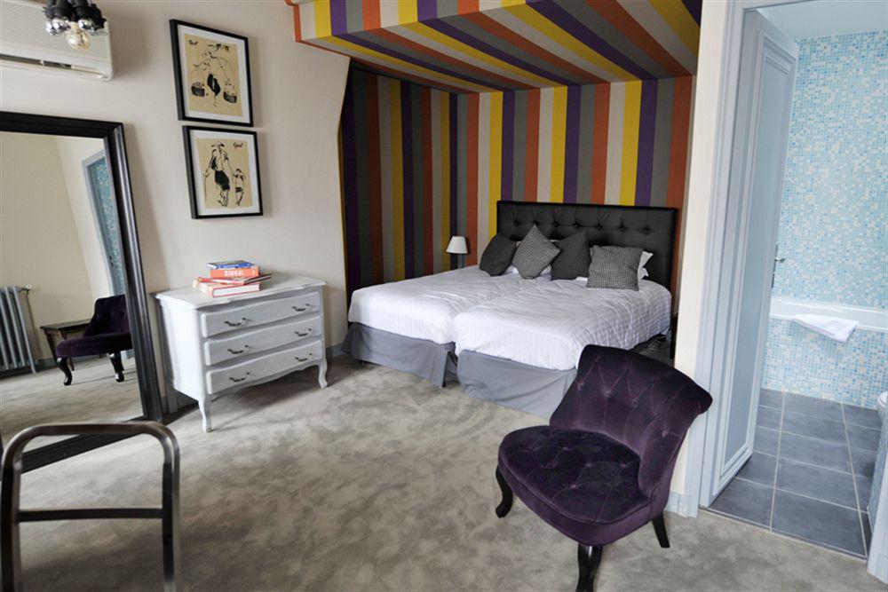 Ze 4* Paris