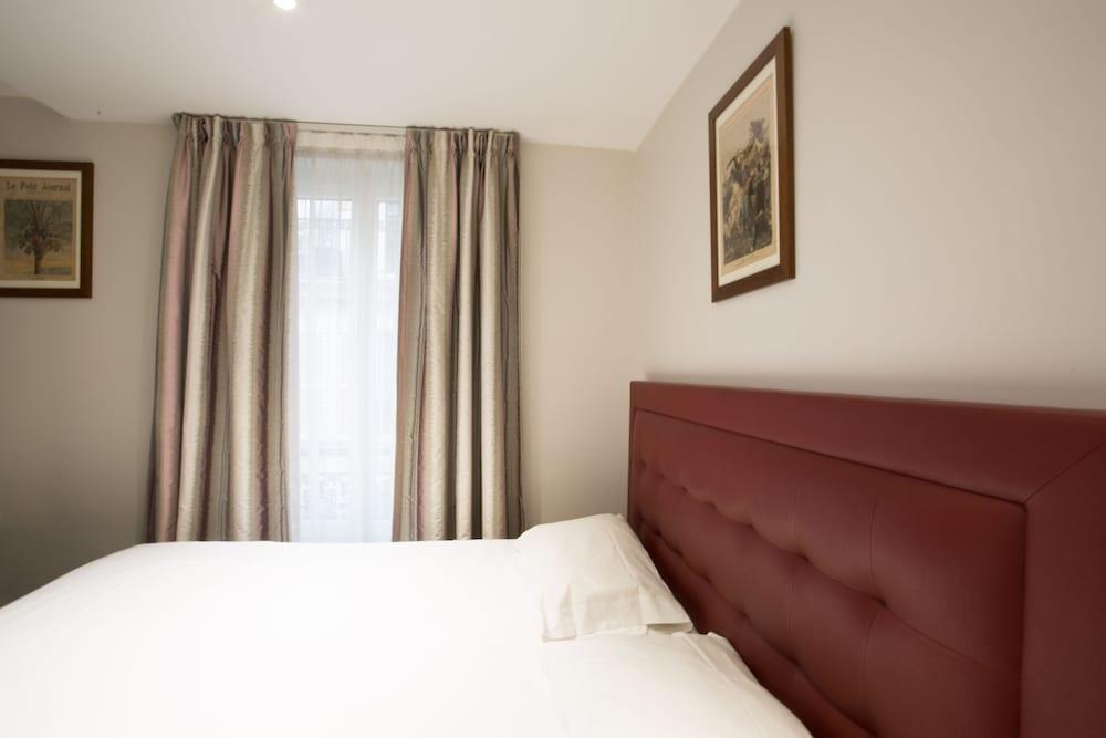 Savoy 2*