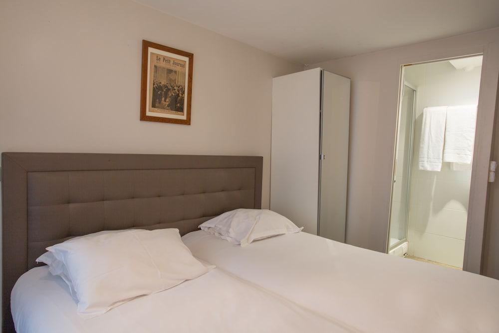 Savoy Hotel 2*