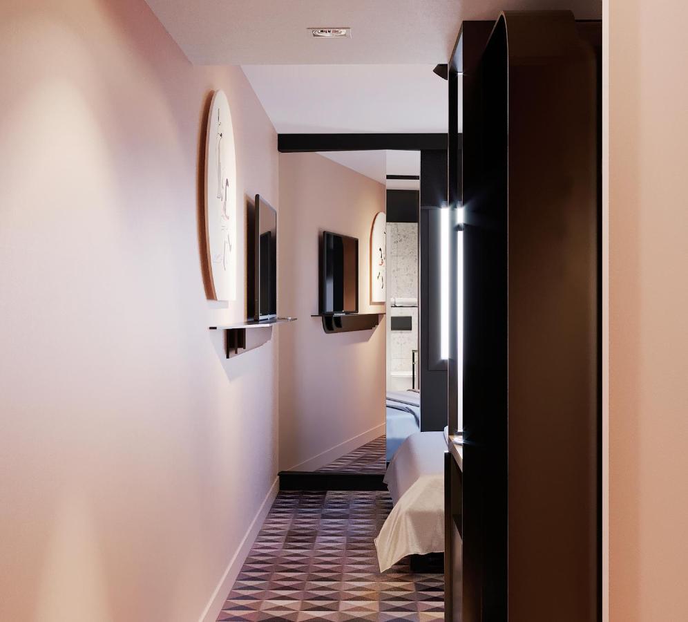 Tribe Batignolles 4*